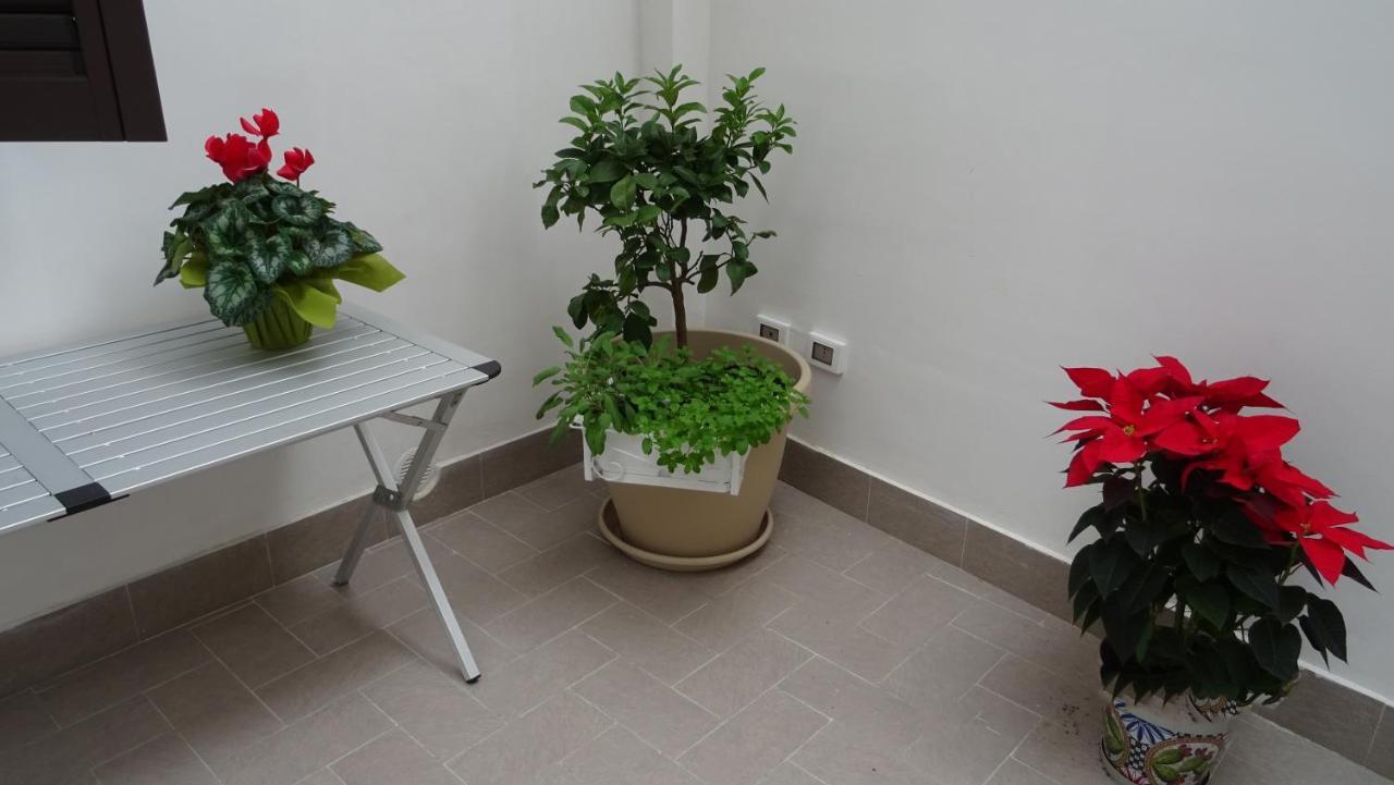 Il Giardino Segreto Apartment Палермо Екстериор снимка